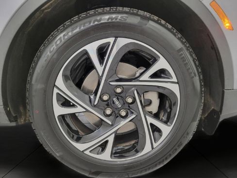 Used 2025 Lincoln Nautilus Premier w/ Equipment Group 102A AWD/4WD image 31