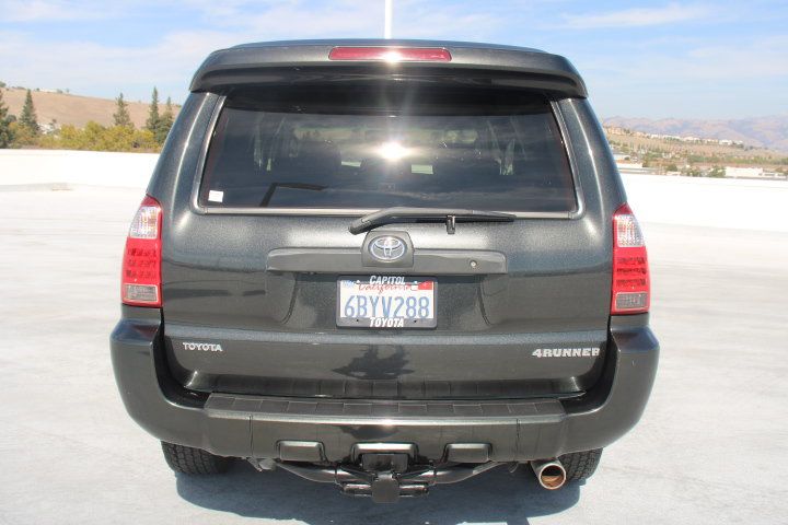 Used 2007 Toyota 4Runner Limited AWD/4WD image 4