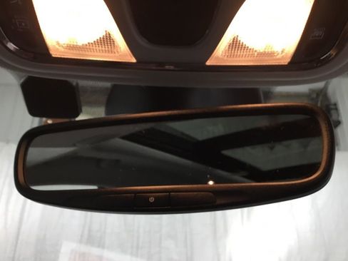 Used 2022 Jeep Cherokee Limited image 39