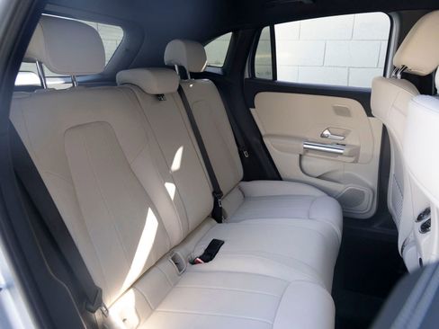 Used 2026 Mercedes-Benz GLA 250 image 23