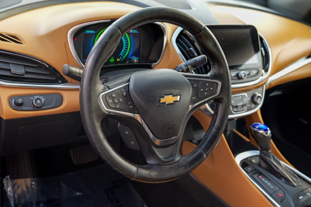 Used 2018 Chevrolet Volt Premier w/ Driver Confidence Package FWD image 22