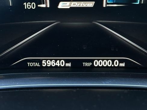 Used 2018 BMW 740e xDrive image 24