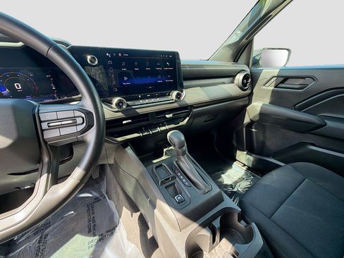 Used 2023 Chevrolet Colorado W/T image 24