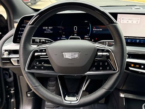 Used 2025 Cadillac Lyriq Luxury w/ LPO, Floor Liner Package image 21