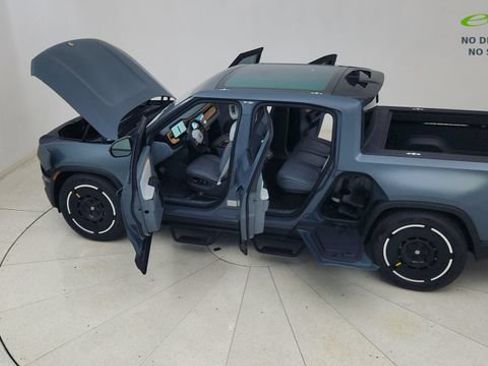 Used 2025 Rivian R1T Premium AWD/4WD image 86