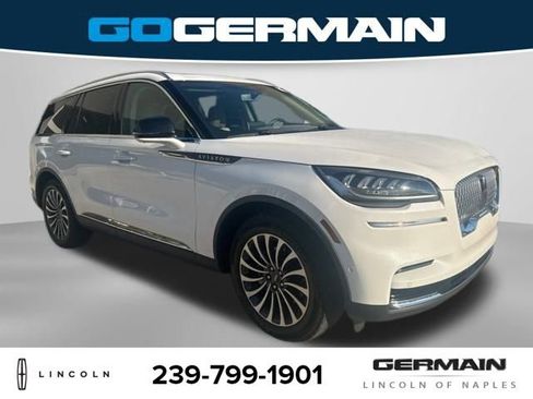 Used 2023 Lincoln Aviator Reserve w/ Equipment Group 201A image 9