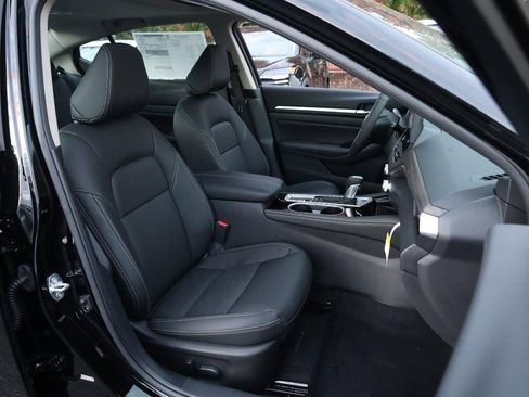 New 2025 Nissan Altima 2.5 SL image 24