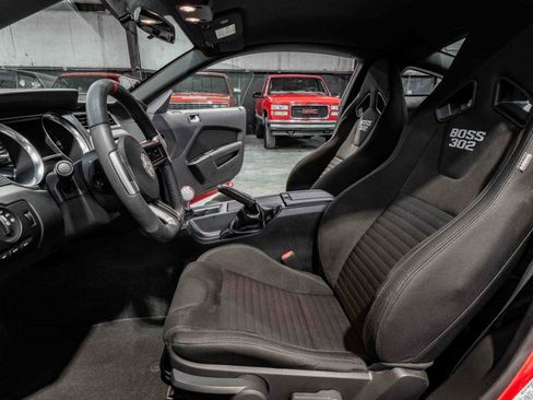 Used 2012 Ford Mustang Boss 302 w/ Boss 302 Accessory Pkg image 7