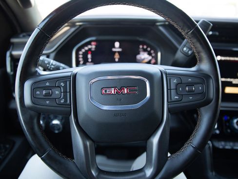 Used 2025 GMC Sierra 2500 AT4 AWD/4WD image 12