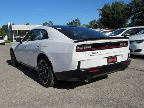 New 2026 Dodge Charger R/T AWD/4WD image 5