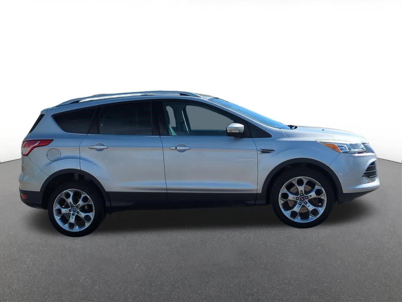 Used 2013 Ford Escape Titanium w/ Class II Trailer Tow Pkg AWD/4WD image 7