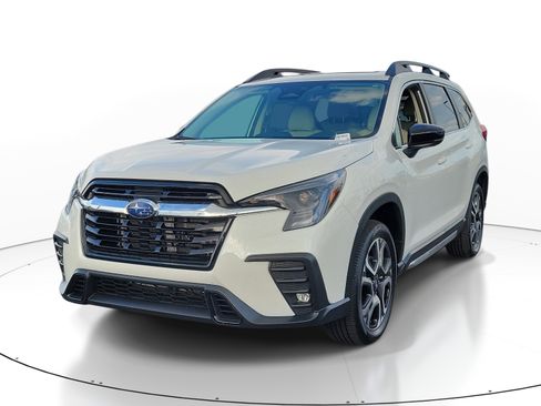 Used 2026 Subaru Ascent Limited AWD/4WD image 3