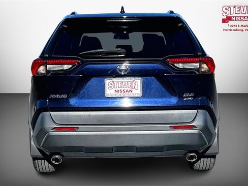 Used 2020 Toyota RAV4 XLE image 5