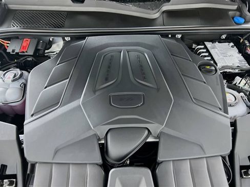 New 2026 Porsche Cayenne E-Hybrid AWD/4WD image 32