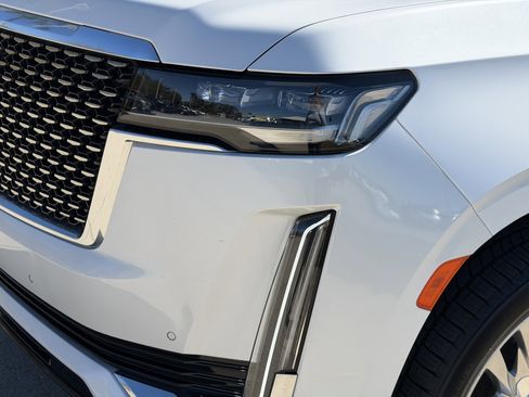 Certified 2022 Cadillac Escalade Premium Luxury w/ Performance Package image 8