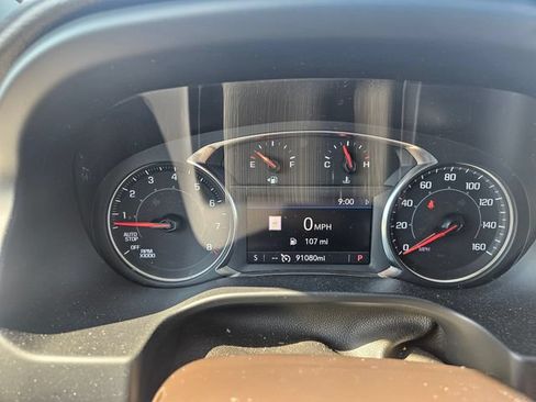 Used 2023 GMC Acadia SLT w/ Preferred Package FWD image 15