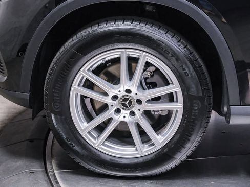 Certified 2025 Mercedes-Benz GLC 300 image 10