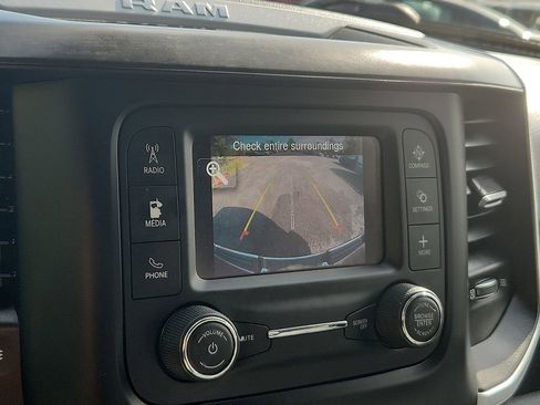 Used 2020 RAM 1500 Big Horn AWD/4WD image 17