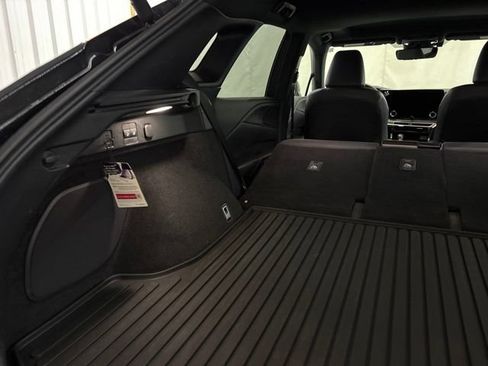 Used 2024 Lexus RX 350 Premium w/ Accessory Package AWD/4WD image 14