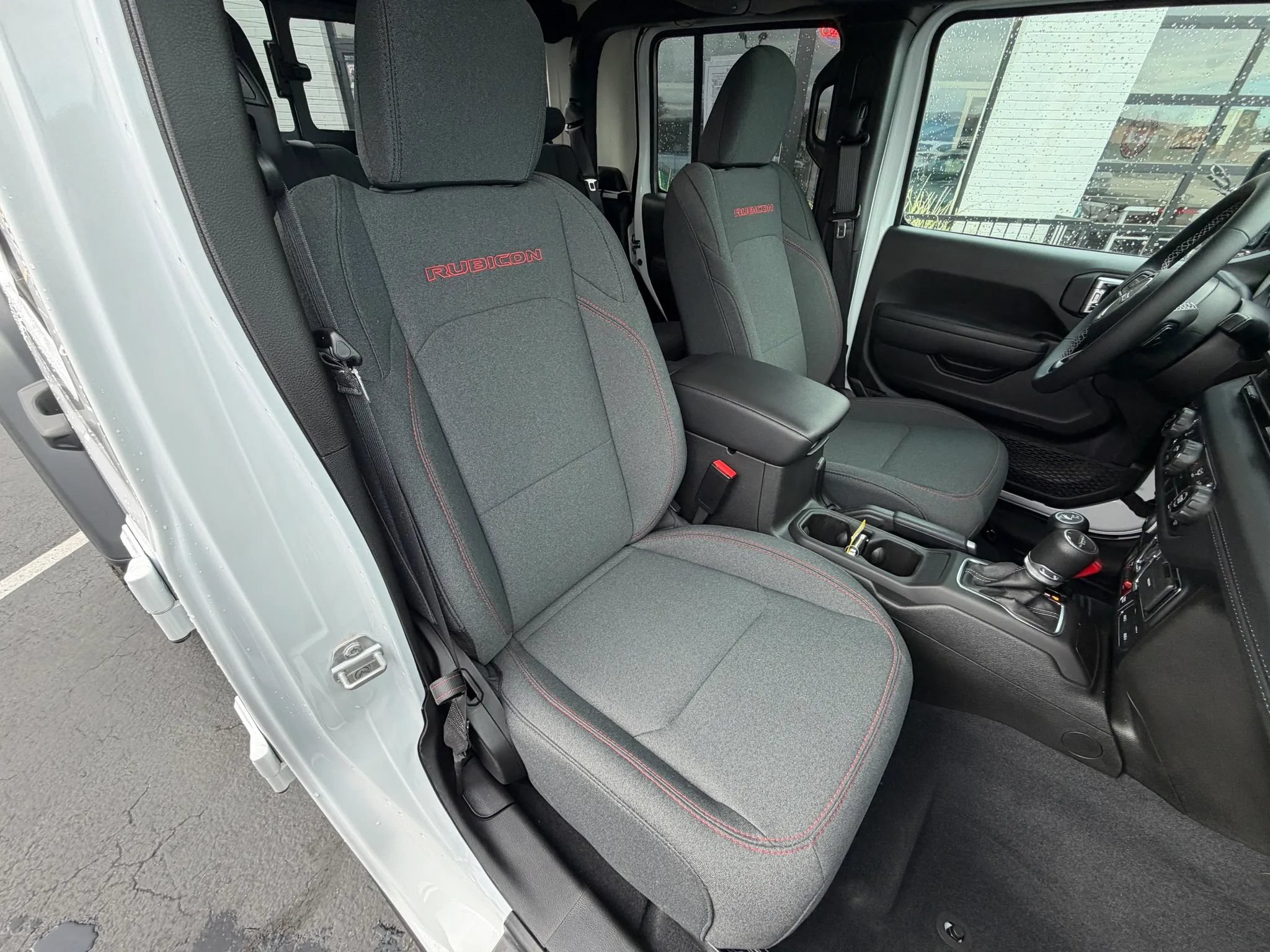 Used 2025 Jeep Gladiator Rubicon AWD/4WD image 13
