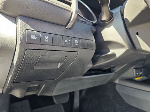Used 2021 Toyota Camry XLE w/ Navigation Upgrade Package FWD image 21