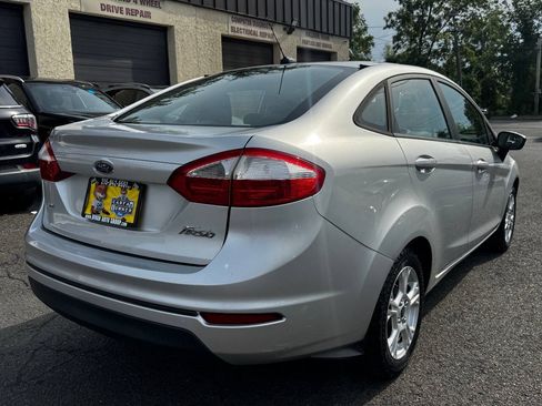 Used 2016 Ford Fiesta SE FWD image 6