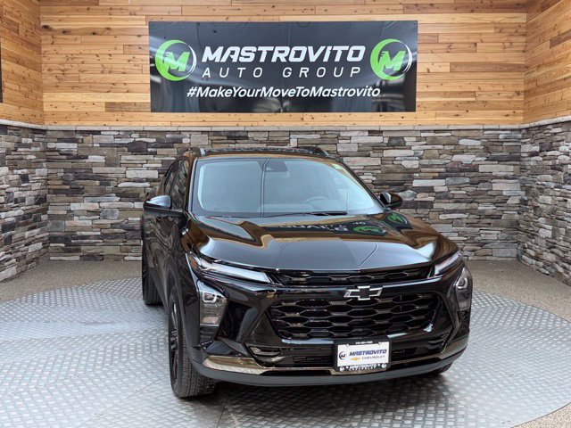 Used 2025 Chevrolet Trax ACTIV w/ Driver Confidence Package FWD image 3