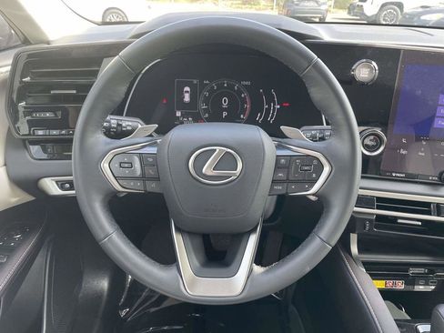 Used 2024 Lexus RX 350 FWD w/ Technology Package image 26