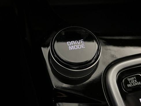 New 2026 Kia Seltos SX image 32