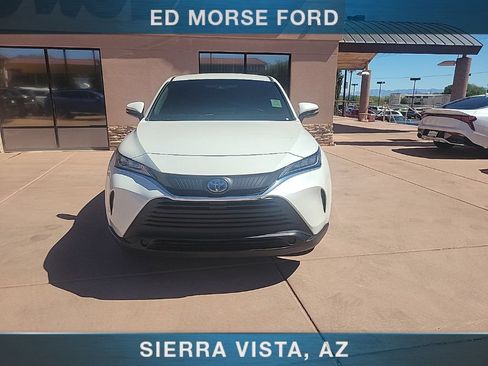Used 2021 Toyota Venza LE w/ Carpet Mat Package (TMS) AWD/4WD image 2