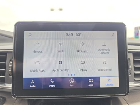 Used 2023 Ford Explorer XLT w/ Equipment Group 202A AWD/4WD image 32
