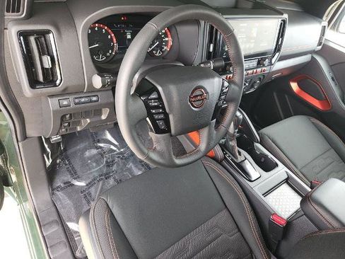 Certified 2025 Nissan Frontier Pro-X RWD image 11