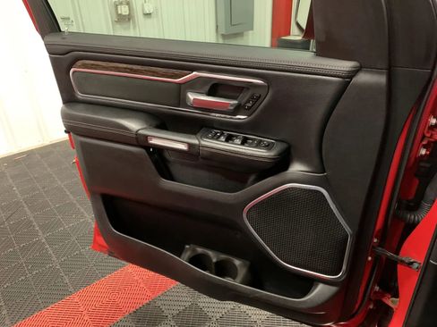 Used 2019 RAM 1500 Laramie image 29
