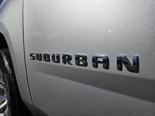 Used 2018 Chevrolet Suburban LT AWD/4WD image 9