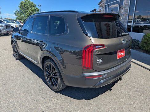 Used 2020 Kia Telluride SX w/ SX Prestige Package AWD/4WD image 3