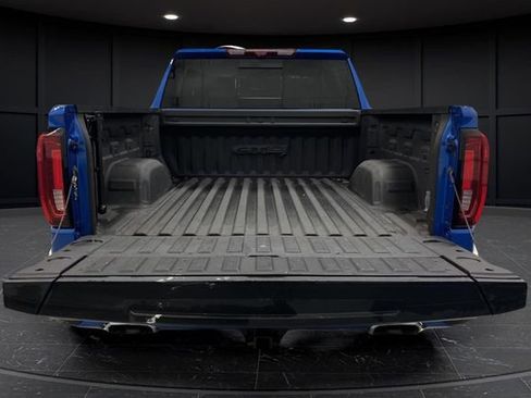 Used 2023 GMC Sierra 1500 AT4 w/ Technology Package image 15