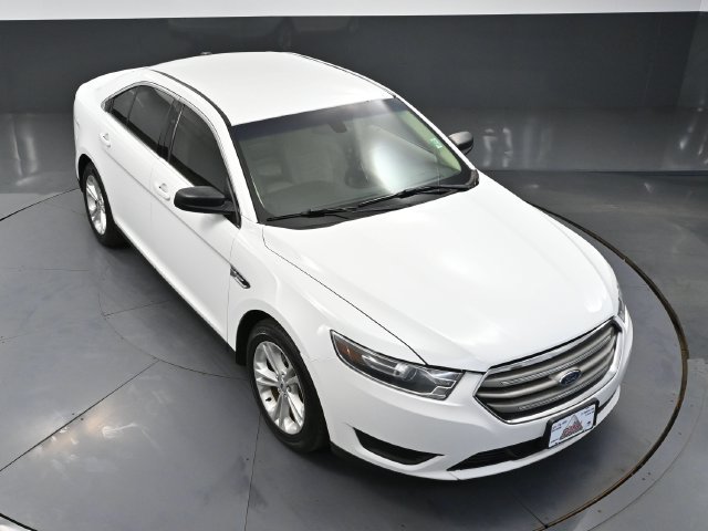 Used 2018 Ford Taurus SE FWD image 46