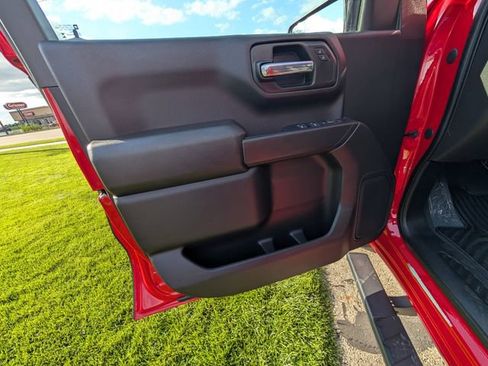 Used 2023 Chevrolet Silverado 1500 Custom AWD/4WD image 15