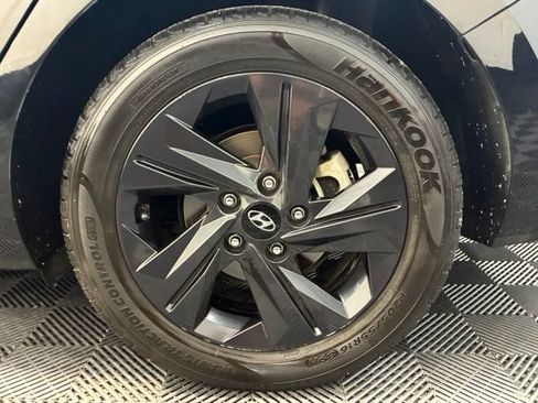 Used 2022 Hyundai Elantra SEL FWD image 26