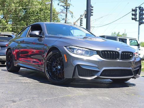 Used 2018 BMW M4 Coupe RWD image 8