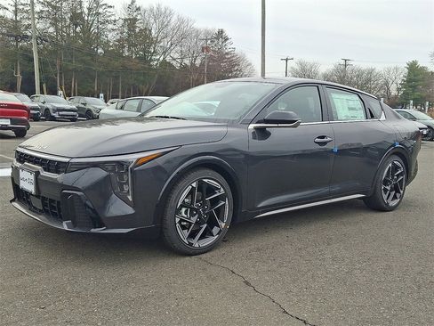 New 2025 Kia K4 GT-Line image 2
