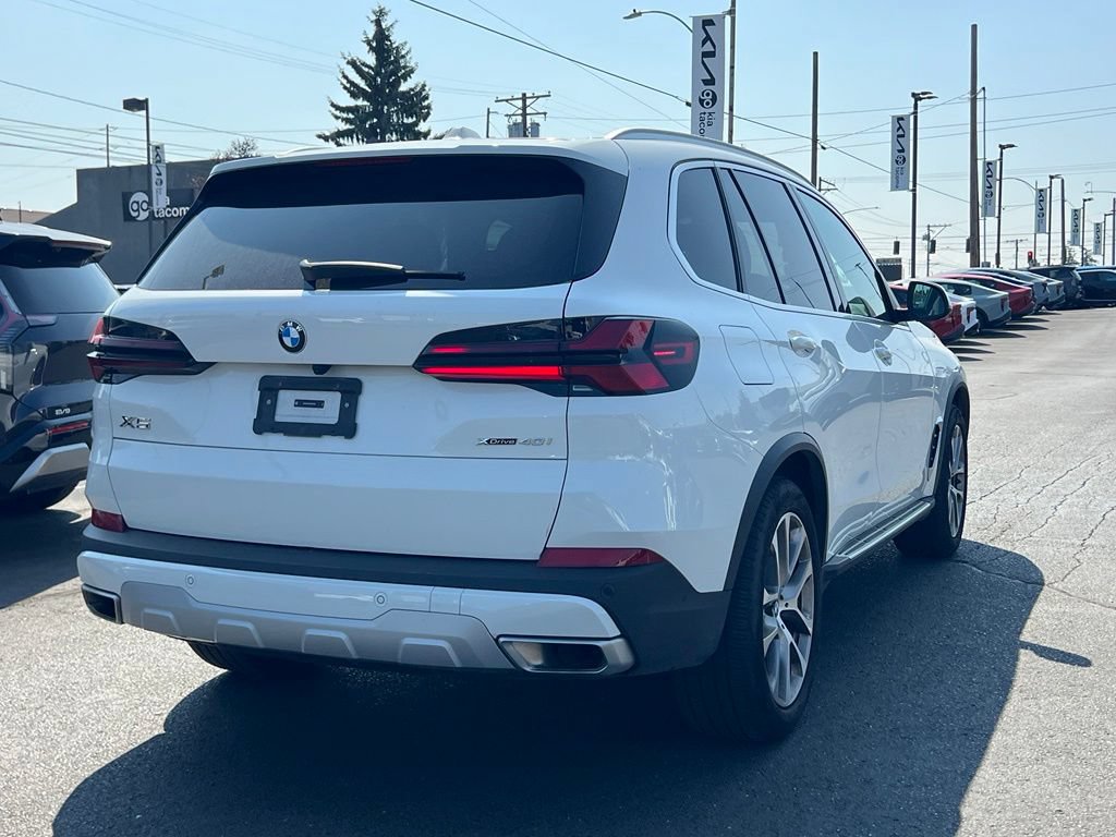 Used 2026 BMW X5 xDrive40i AWD/4WD image 9