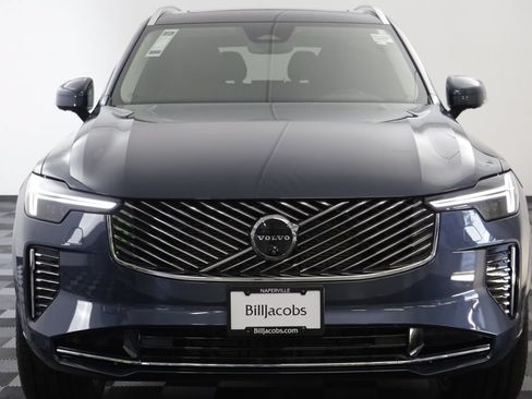Used 2025 Volvo XC90 B5 Plus AWD/4WD image 22