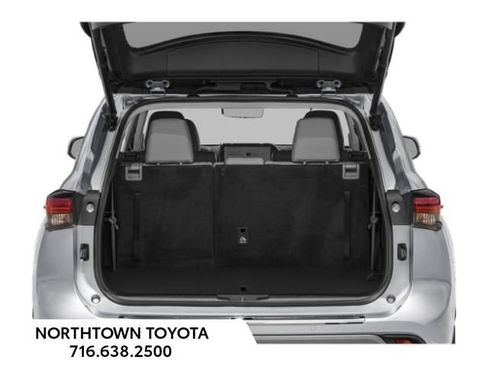 New 2026 Toyota Highlander Platinum AWD/4WD image 12