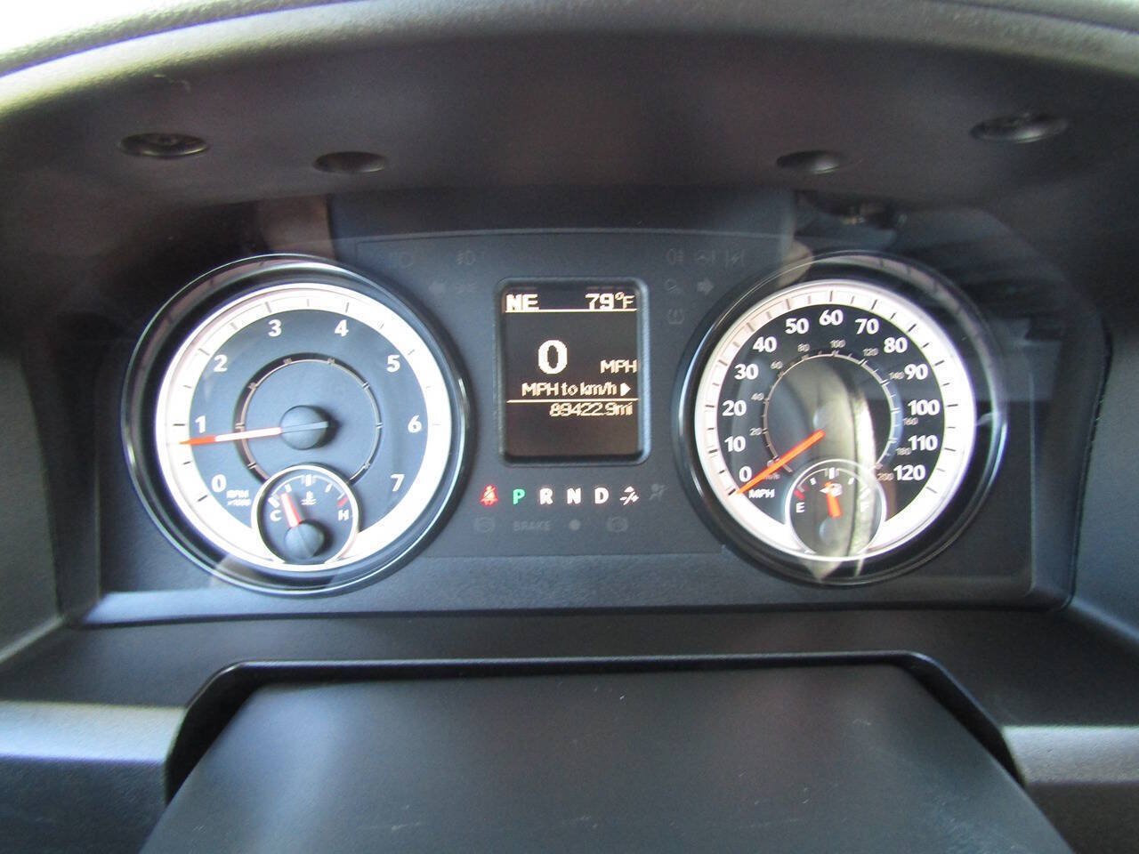 Used 2019 RAM 1500 Express AWD/4WD image 12