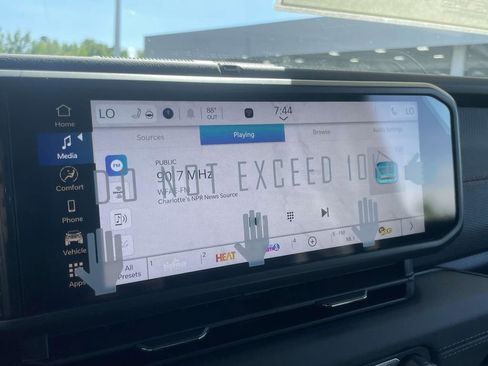 New 2026 Jeep Gladiator Rubicon w/ Steel Power Dome Hood Package AWD/4WD image 35