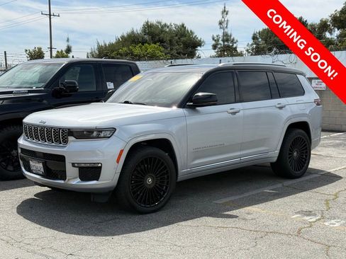 Used 2021 Jeep Grand Cherokee L Summit image 2