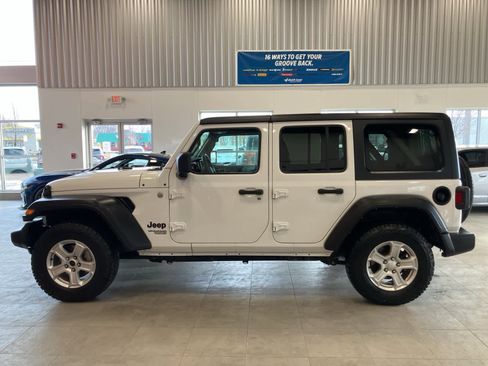 Used 2021 Jeep Wrangler Unlimited Sport w/ Dual Top Group image 8