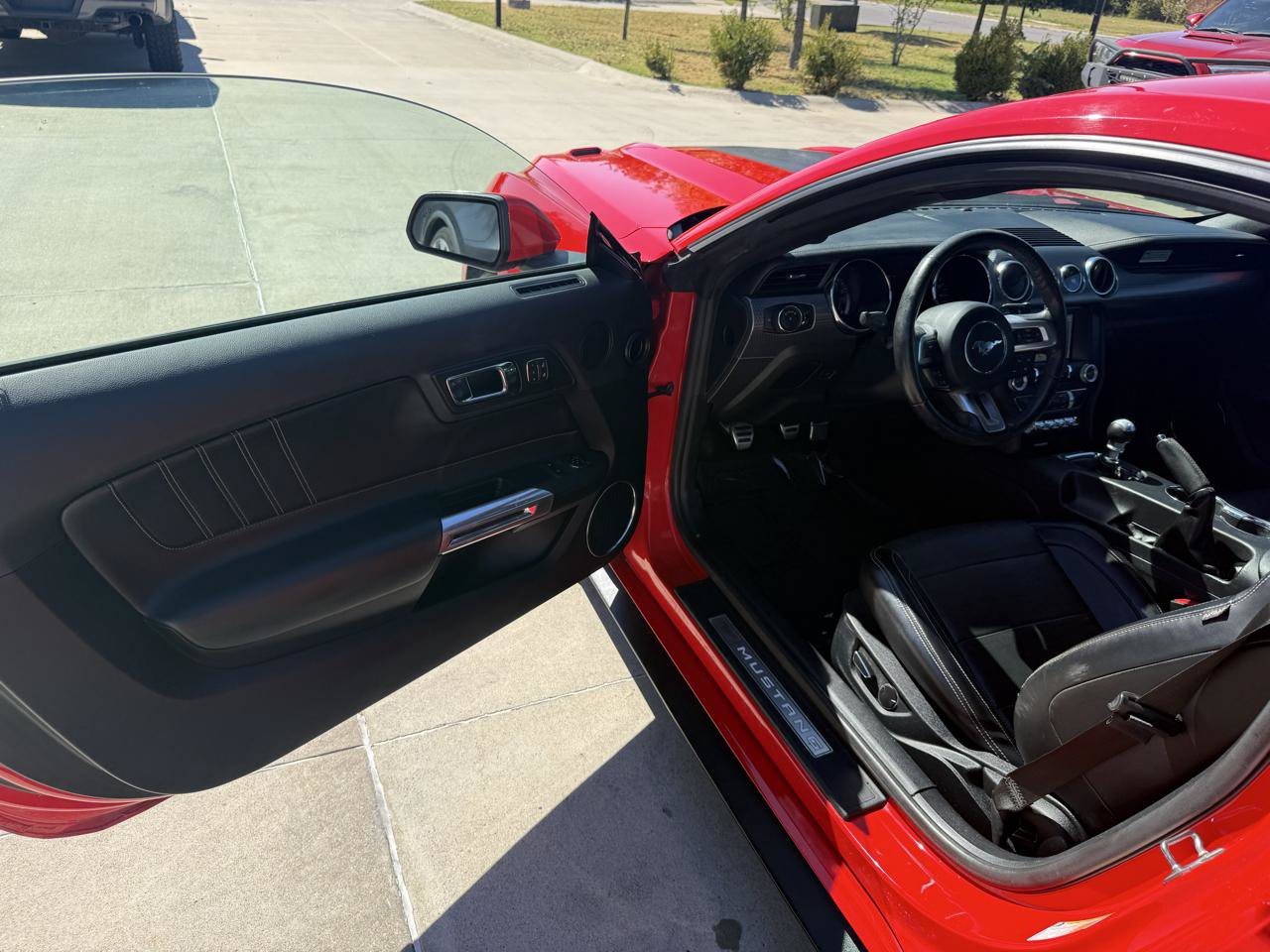 Used 2016 Ford Mustang GT Premium w/ GT Performance Package RWD image 8