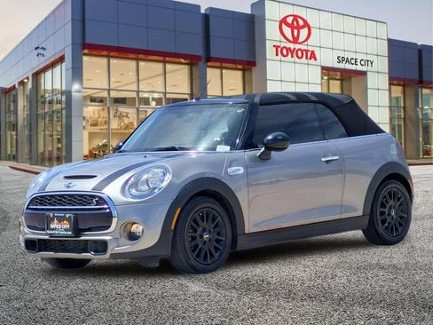 Used 2017 MINI Cooper S FWD image 2